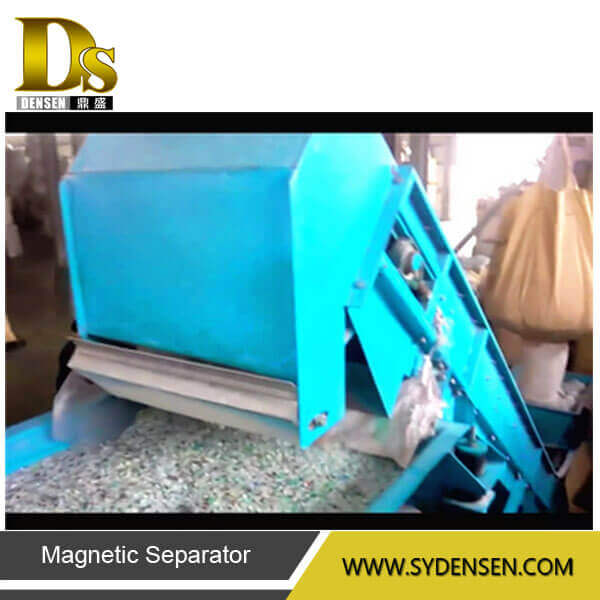 アルミリサイクル機入りペットボトルフレーク