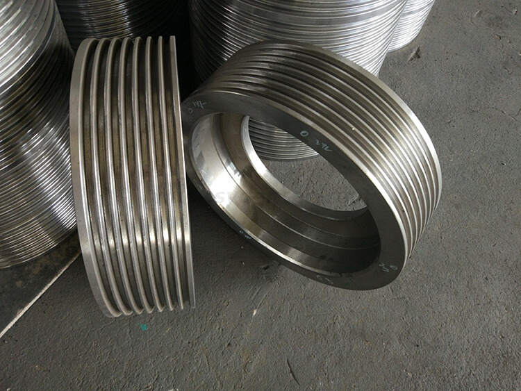 エレベーター部品のカスタマイズされたダクタイル鋳鉄砂型鋳造および機械加工エレベーター ホイール